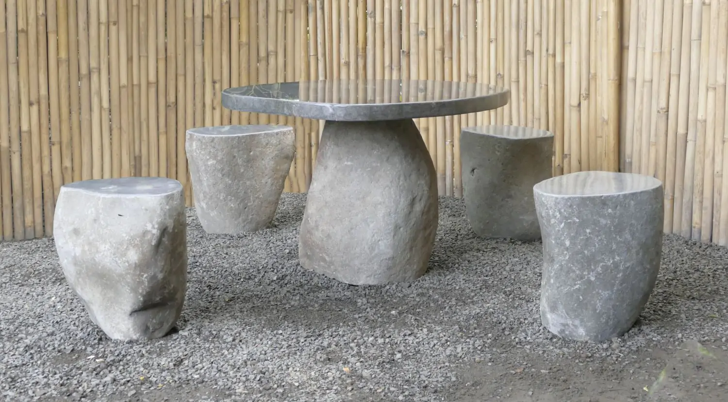  Product image 4 of the product “1 Set Table and 4 Stool. Made from Naturestone Riverstone. Table size 99 x 91 x 68cm, with 5cm thickness of the table. Stool Size approx. 45 x 34 x 45cm. ”